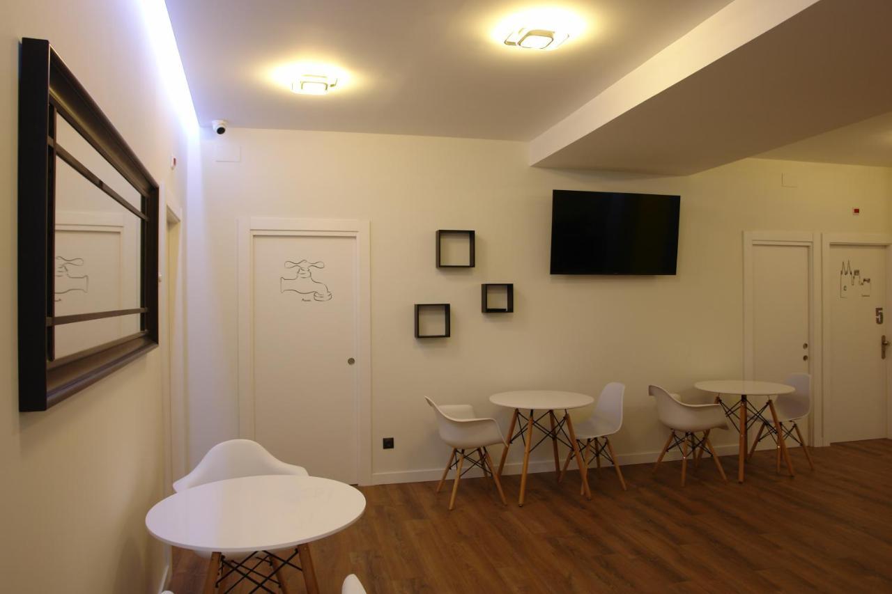 Hostel Trovadores Burgo 외부 사진