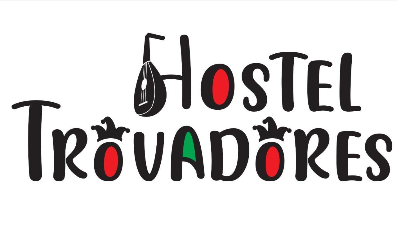 Hostel Trovadores Burgo 외부 사진